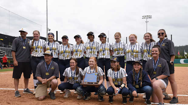 x Lakeview Grant Union 2A:1A softball final Taylor Balkom 18